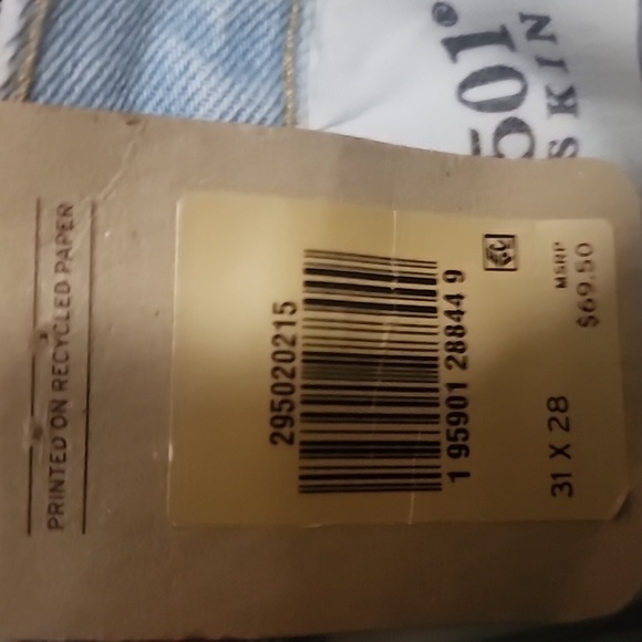 NWT Levi's 501 Skinny - Picture 7 of 7
